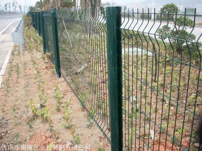廣州花都區護欄網價格解析 桃型柱圍網、邊框護欄網、綠化隔離網市場行情