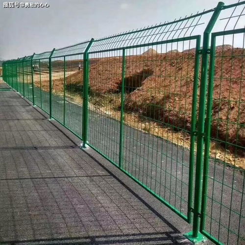 河南景區(qū)護(hù)欄網(wǎng)現(xiàn)貨廠家 安全防護(hù)與景觀協(xié)調(diào)的關(guān)鍵